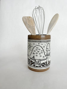 Night Magic Utensil Holder 2