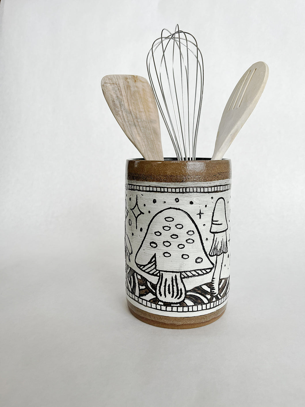 Night Magic Utensil Holder 2