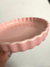 Load image into Gallery viewer, Pretty Pink Tart Dish
