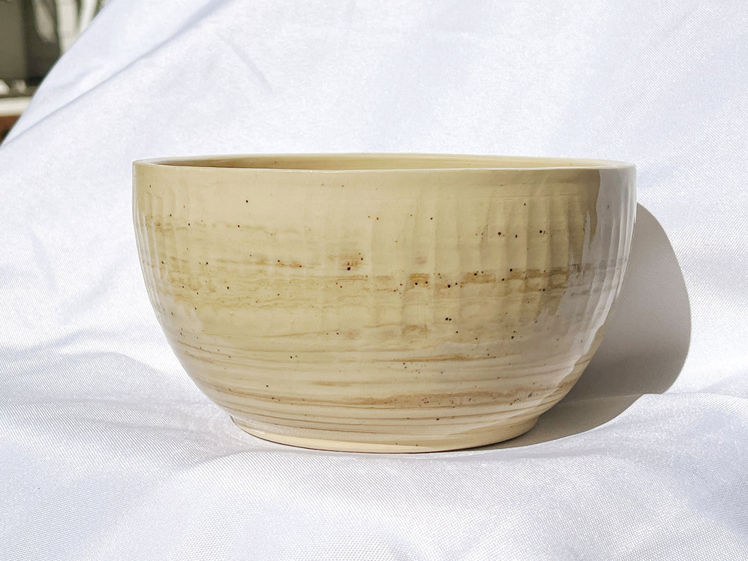 Marbled ceramic bowl